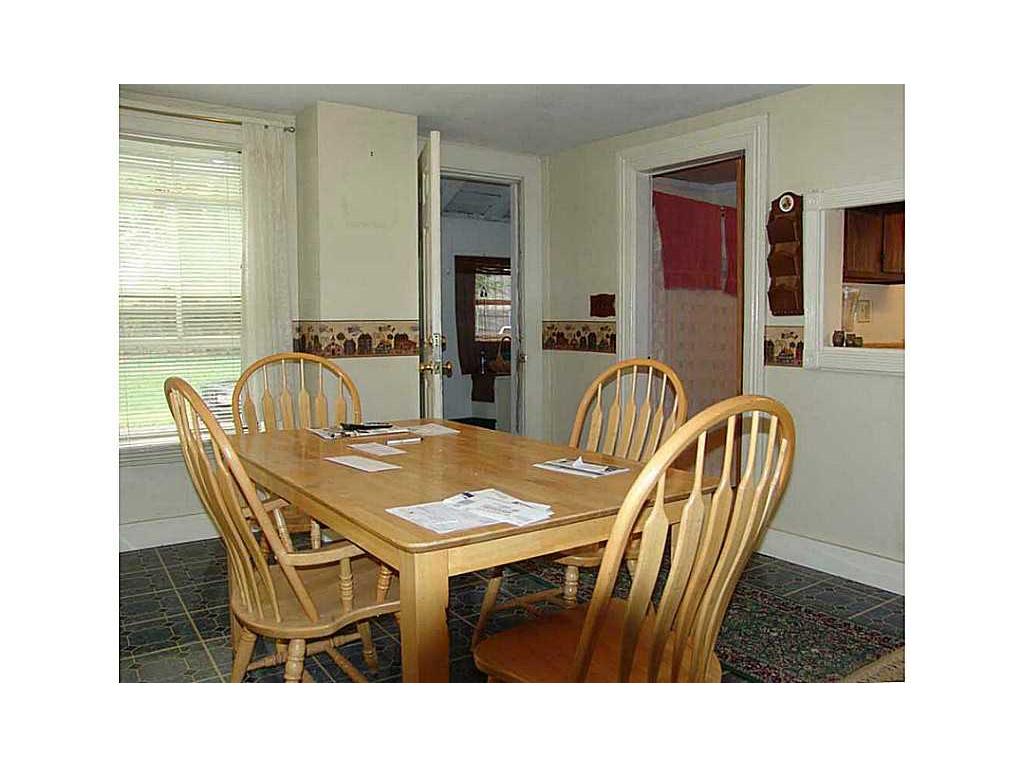 138 W School St, Woonsocket, RI 02895 photo 4