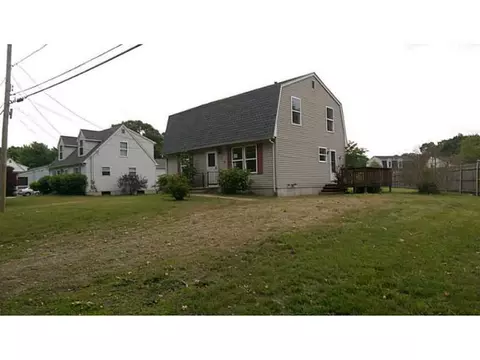 56 Margin St, Westerly, RI 02891 photo 10