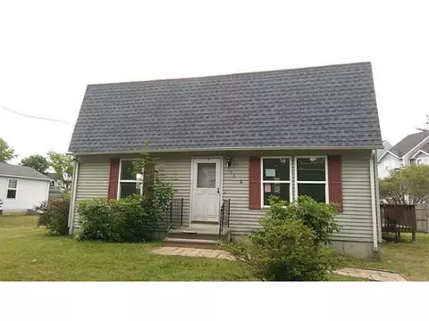 56 Margin St, Westerly, RI 02891 photo 1