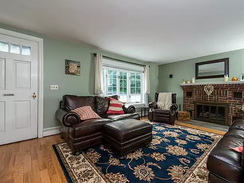 101 Pelletier Ave, Woonsocket, RI 02895 photo 10