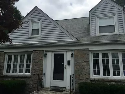 233 Harmony Ct, Warwick, RI 02889 photo 2