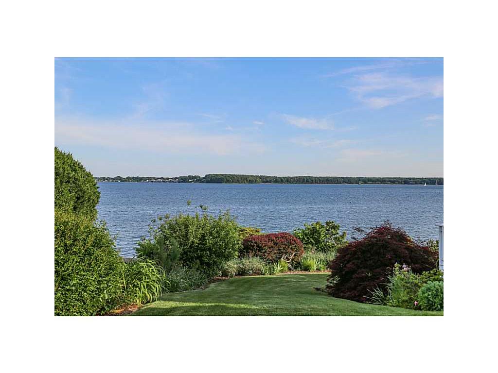 334 Claypool Dr, Warwick, RI 02886 photo 3