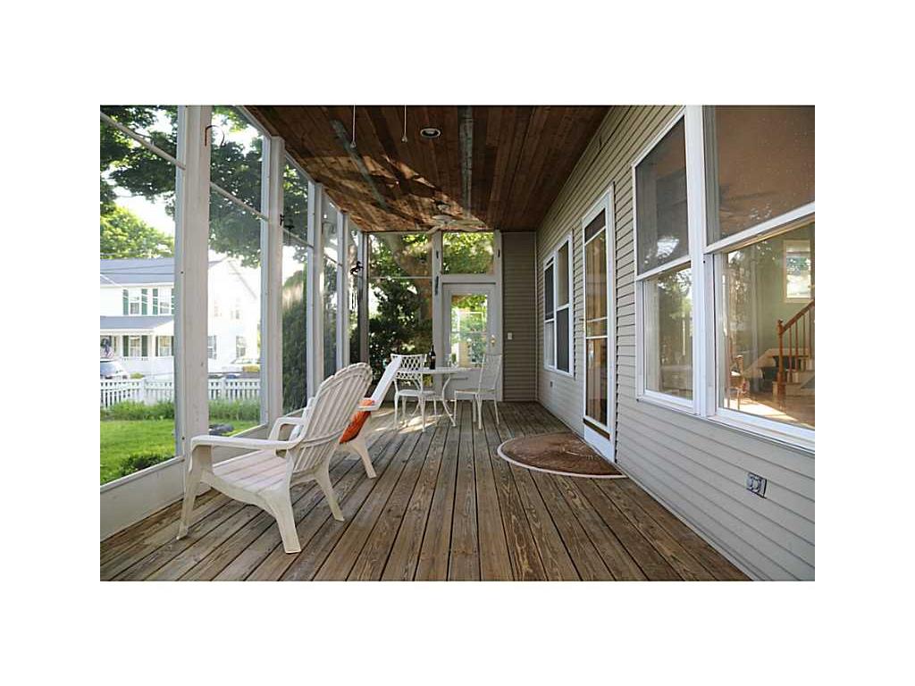 334 Claypool Dr, Warwick, RI 02886 photo 5