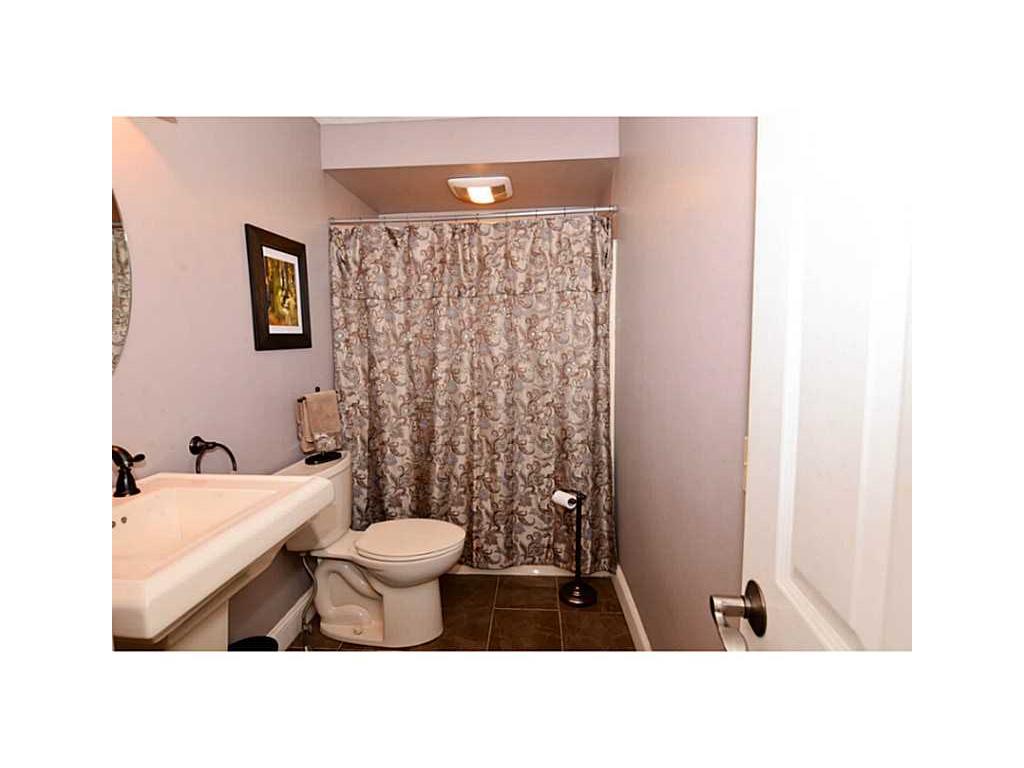 24 Bokar St, Warwick, RI 02886 photo 10