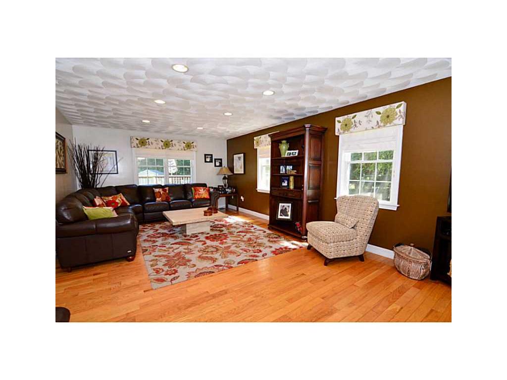 24 Bokar St, Warwick, RI 02886 photo 8