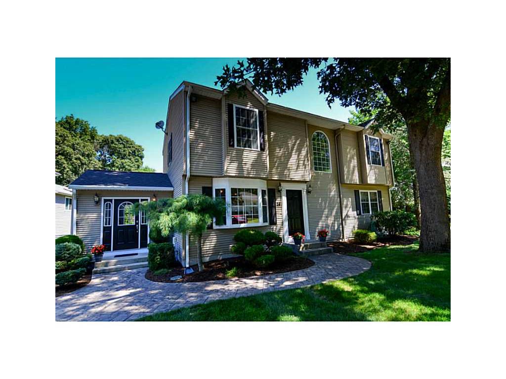 24 Bokar St, Warwick, RI 02886 photo 1