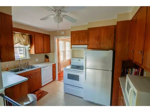 10 Elder Ave, Riverside, RI 02915 photo 4