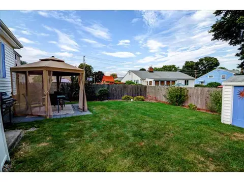 10 Elder Ave, Riverside, RI 02915 photo 13