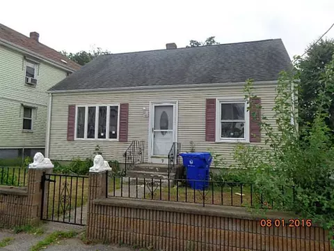 7 Pullen Ave, Pawtucket, RI 02861 photo 1