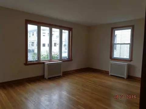 7 Pullen Ave, Pawtucket, RI 02861 photo 3