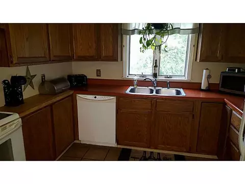 104 Saint Cecile Ave, Woonsocket, RI 02895 photo 3