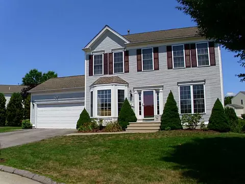 12 Ivanhoe Dr, Westerly, RI 02891 photo 1