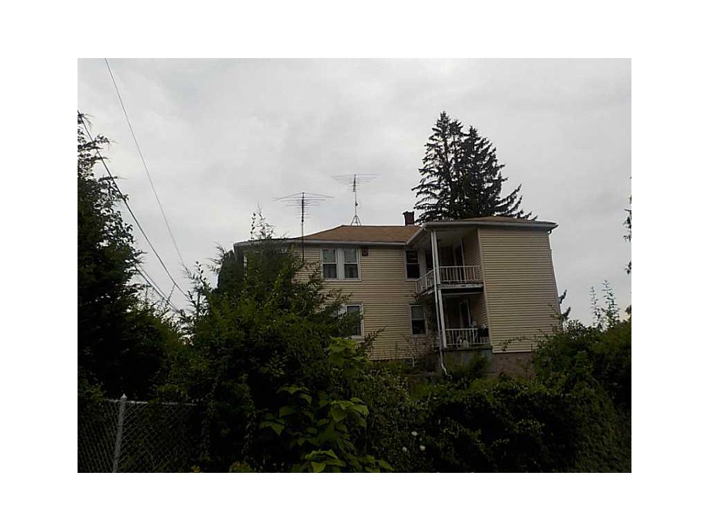260 Joffre Ave, Woonsocket, RI 02895 photo 4