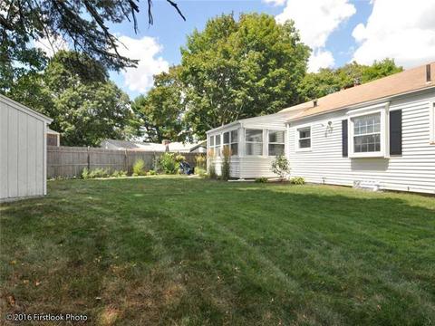 372 Manor Dr, Warwick, RI 02888 photo 20
