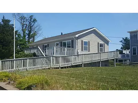 41 Weekapaug Rd, Westerly, RI 02891 photo 1