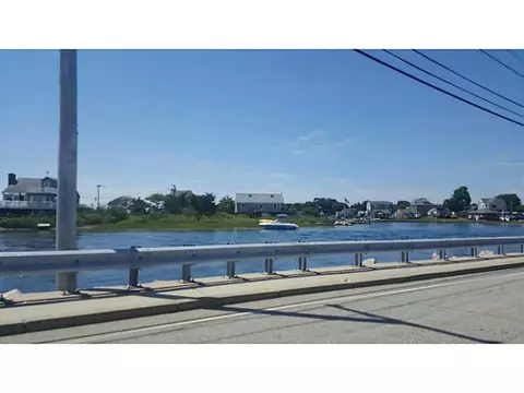 41 Weekapaug Rd, Westerly, RI 02891 photo 8