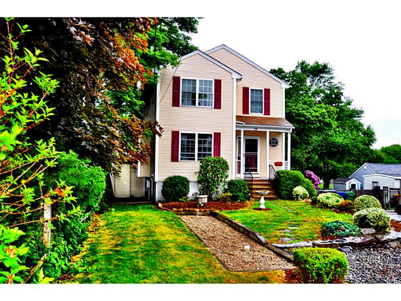 15 Cliff Rd, Warwick, RI 02889 photo 1