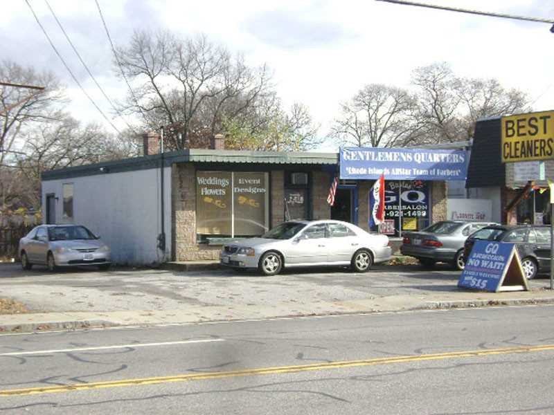 1926 Warwick Ave, Warwick, RI 02889 photo 1