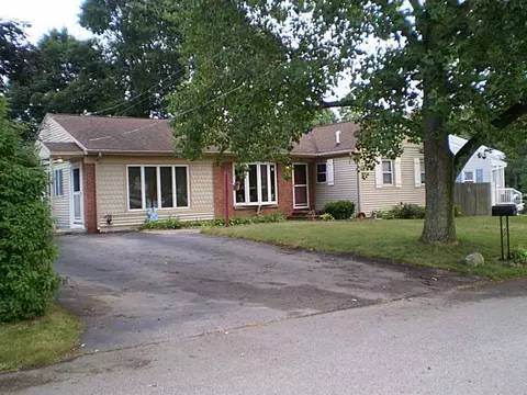 14 Sandro Dr, Warwick, RI 02886 photo 2
