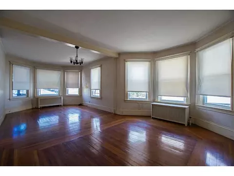 550 S Main St, Woonsocket, RI 02895 photo 17