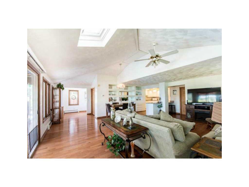 2 Bay St, Warren, RI 02885 photo 6