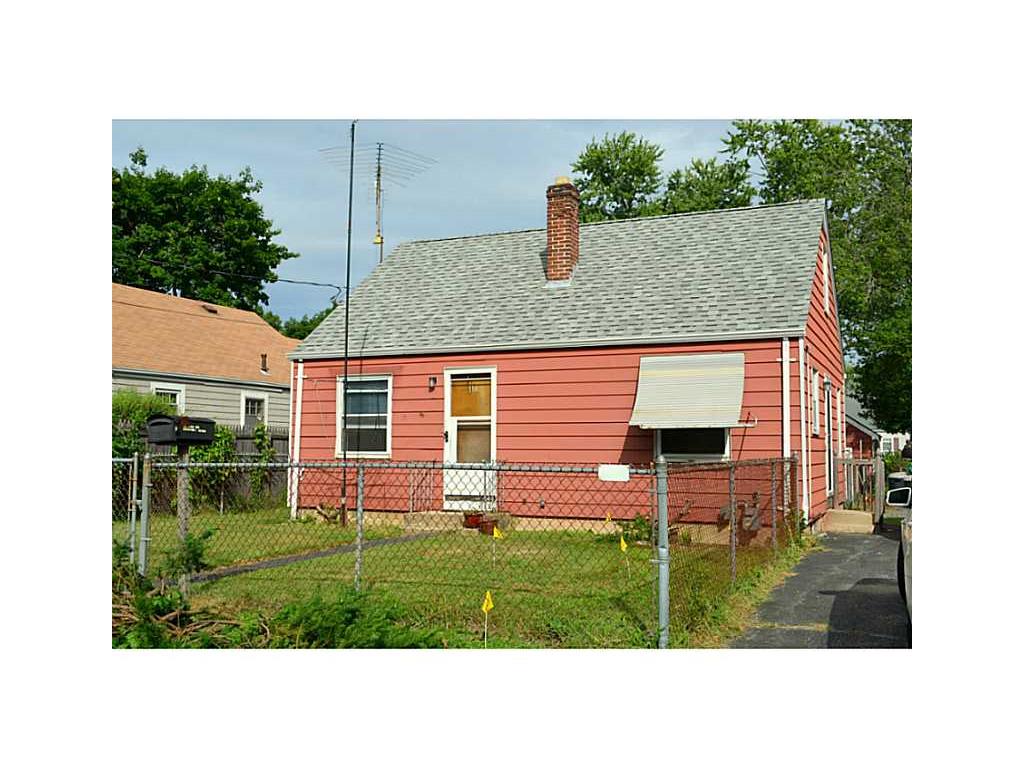 110 Ormsby Ave, Warwick, RI 02886 photo 2