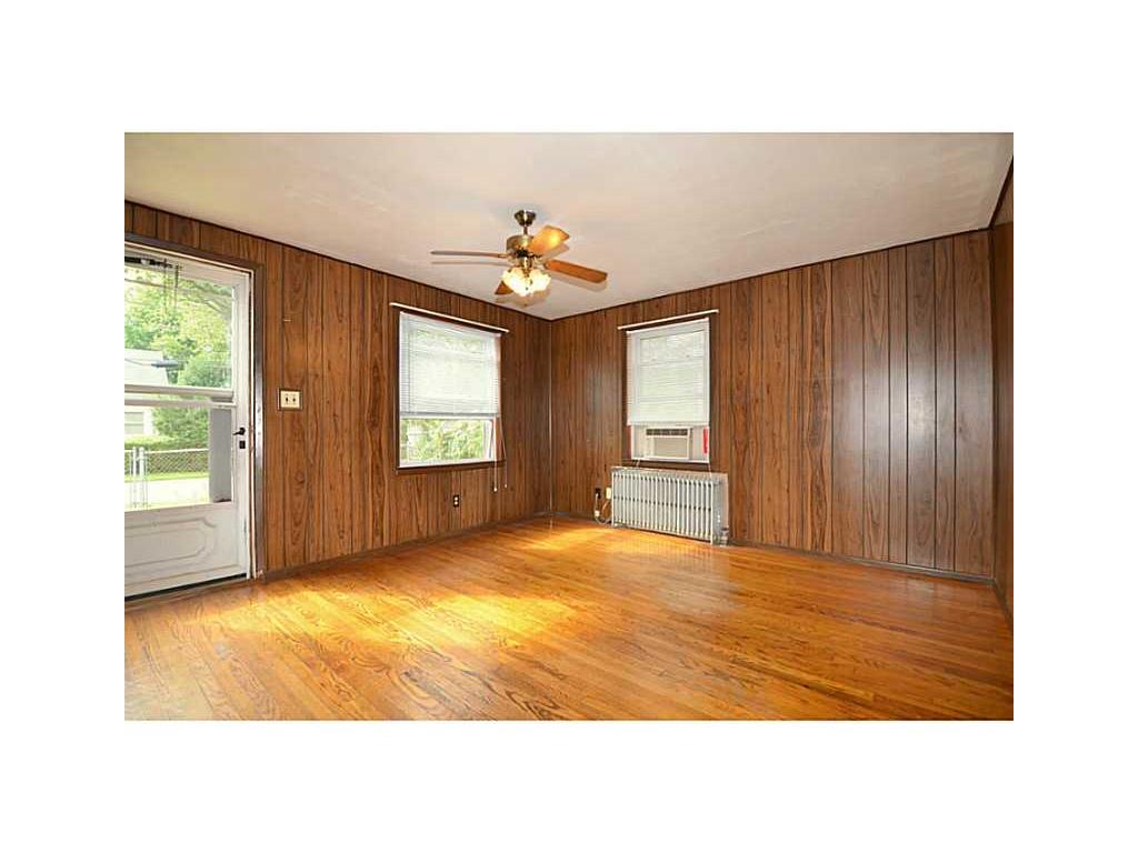 110 Ormsby Ave, Warwick, RI 02886 photo 6