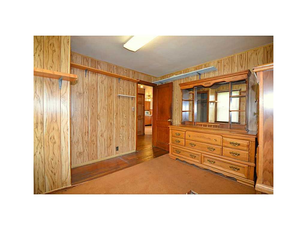 110 Ormsby Ave, Warwick, RI 02886 photo 9