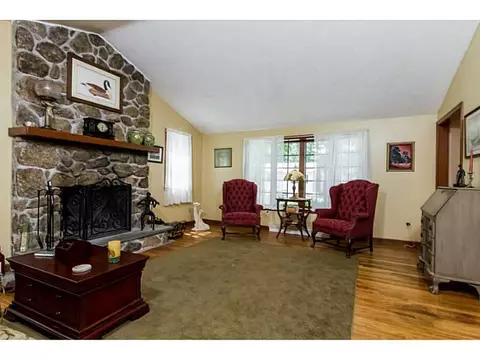 120 Haswill St, Warwick, RI 02889 photo 5