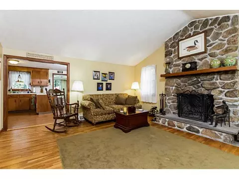 120 Haswill St, Warwick, RI 02889 photo 6
