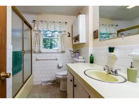 120 Haswill St, Warwick, RI 02889 photo 15