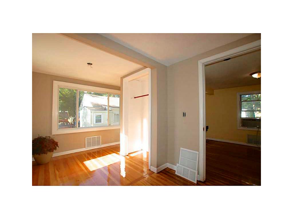 110 112 Clinton Ave, Warwick, RI 02886 photo 10