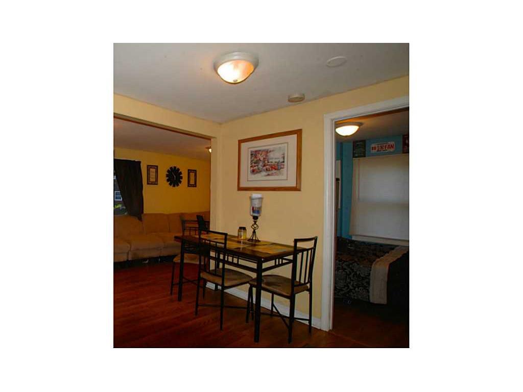 110 112 Clinton Ave, Warwick, RI 02886 photo 6