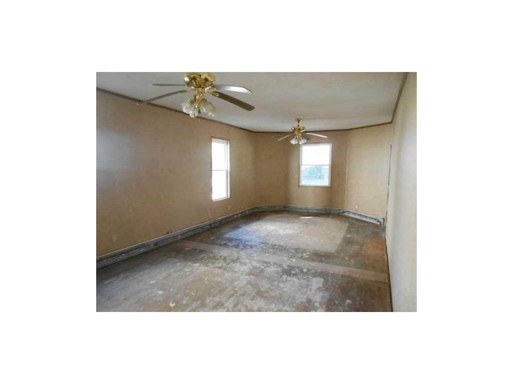 147 Harrison Ave, Woonsocket, RI 02895 photo 14