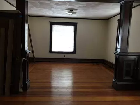 556 Elm St, Woonsocket, RI 02895 photo 2