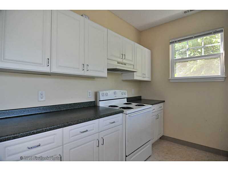 102 Mill St, Woonsocket, RI 02895 photo 5
