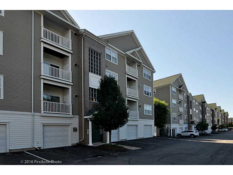 102 Mill St, Woonsocket, RI 02895 photo 2