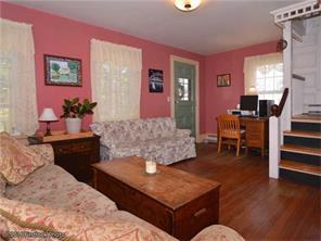 42 Carpenter St, Warwick, RI 02886 photo 3