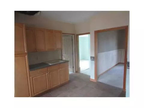 47 Laval St, Woonsocket, RI 02895 photo 8