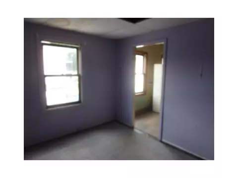47 Laval St, Woonsocket, RI 02895 photo 9