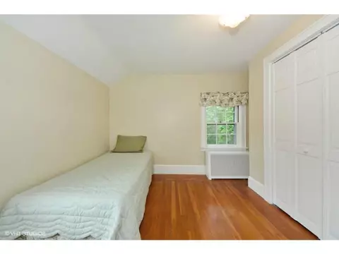 67 Parkside Dr, Warwick, RI 02888 photo 9