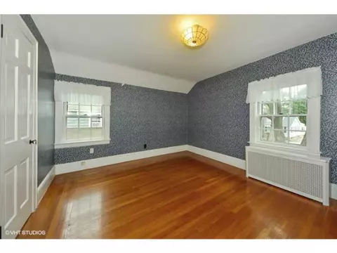 67 Parkside Dr, Warwick, RI 02888 photo 8
