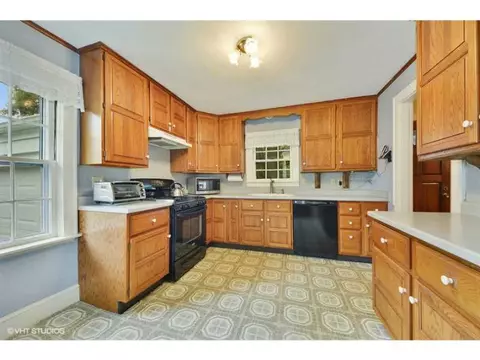 67 Parkside Dr, Warwick, RI 02888 photo 4