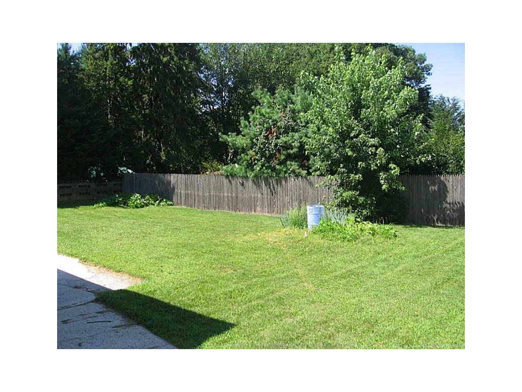 10 Penel Dr, West Warwick, RI 02893 photo 3