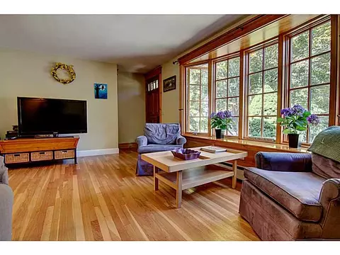 288 Natick Ave, Warwick, RI 02886 photo 6