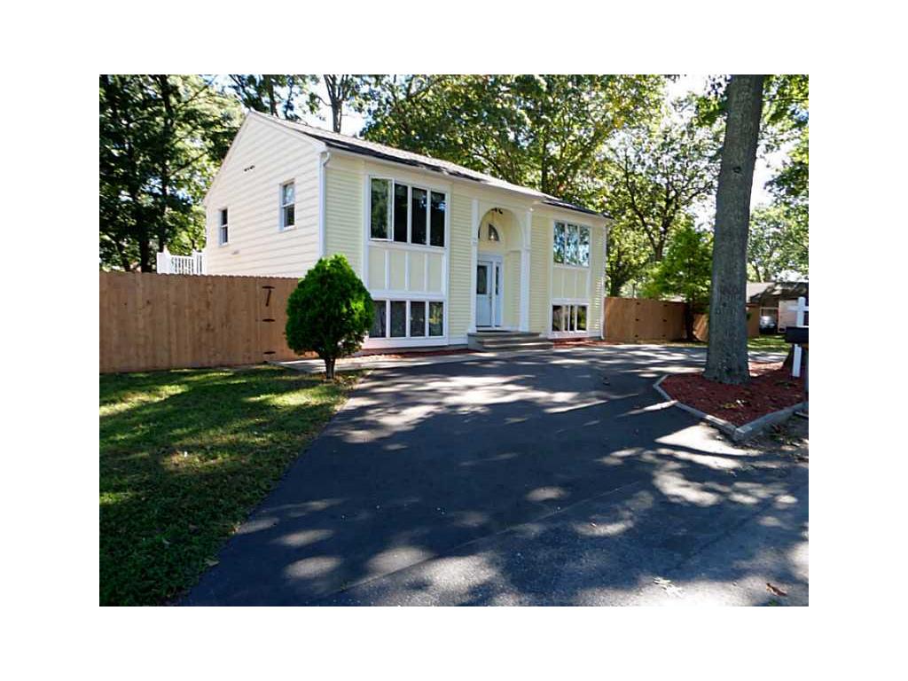 44 Lee Ave, Warwick, RI 02889 photo 2