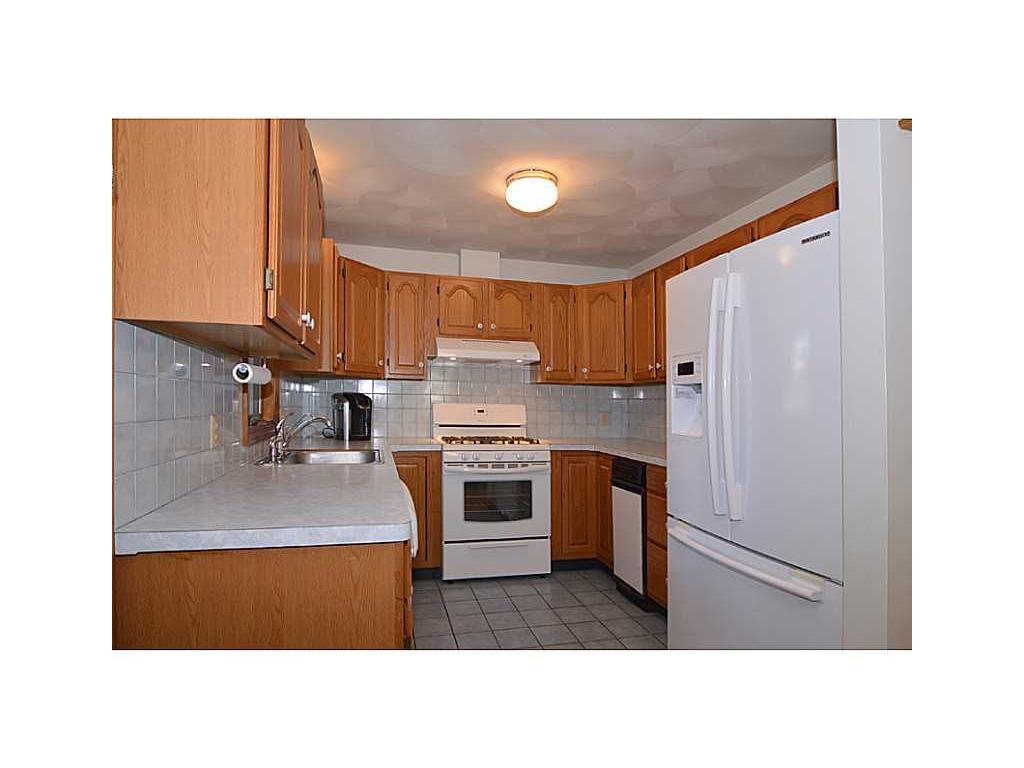 44 Lee Ave, Warwick, RI 02889 photo 8