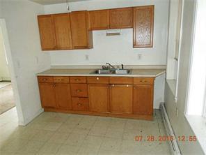 692 N Main St, Woonsocket, RI 02895 photo 5