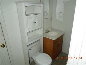 692 N Main St, Woonsocket, RI 02895 photo 4