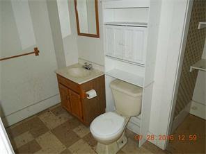 692 N Main St, Woonsocket, RI 02895 photo 11